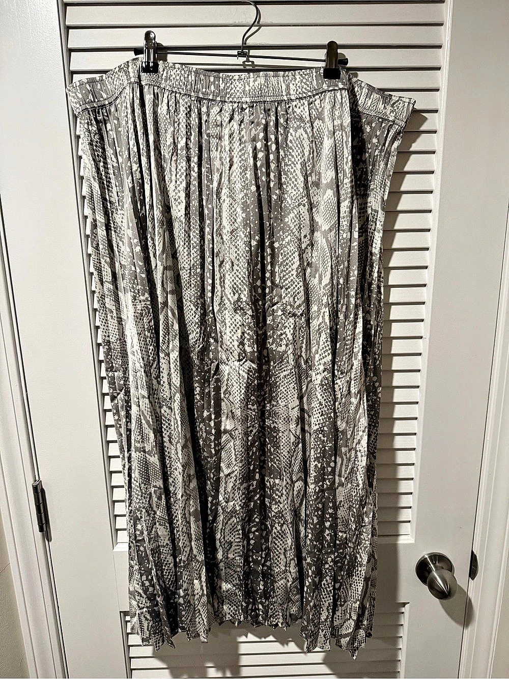 LANE BRYNT Pleated Maxi Skirt